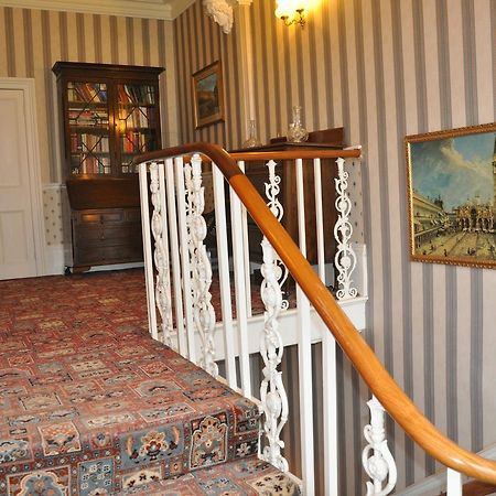 Heath House Bed & Breakfast Ossett Екстериор снимка