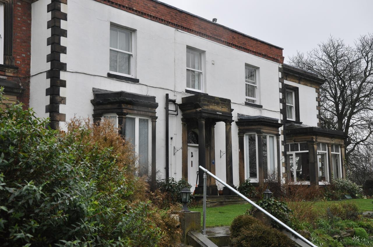 Heath House Bed & Breakfast Ossett Екстериор снимка