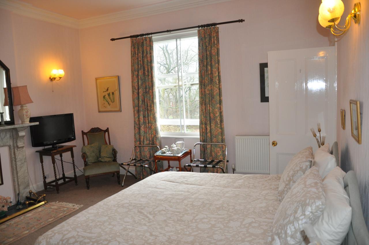 Heath House Bed & Breakfast Ossett Екстериор снимка