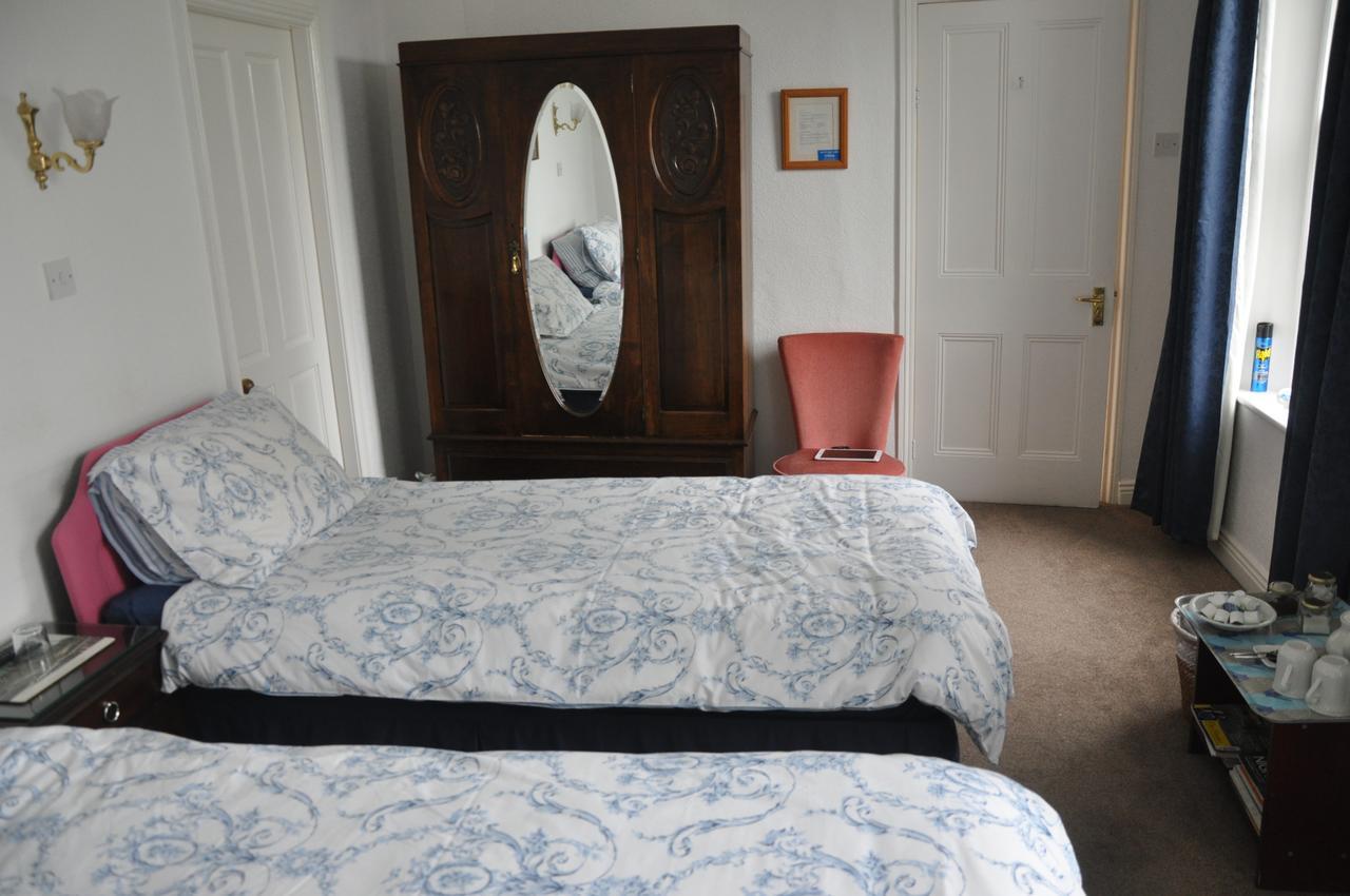 Heath House Bed & Breakfast Ossett Екстериор снимка