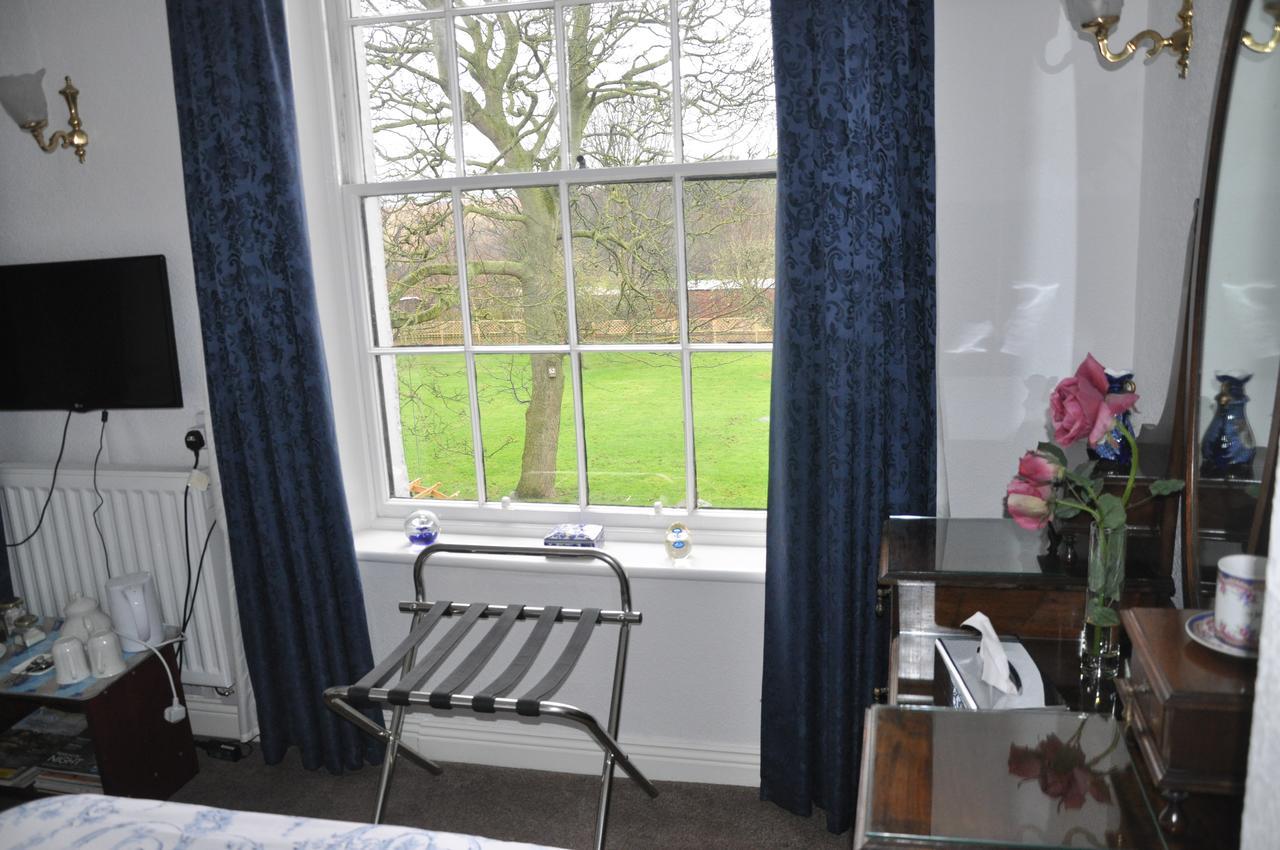 Heath House Bed & Breakfast Ossett Екстериор снимка